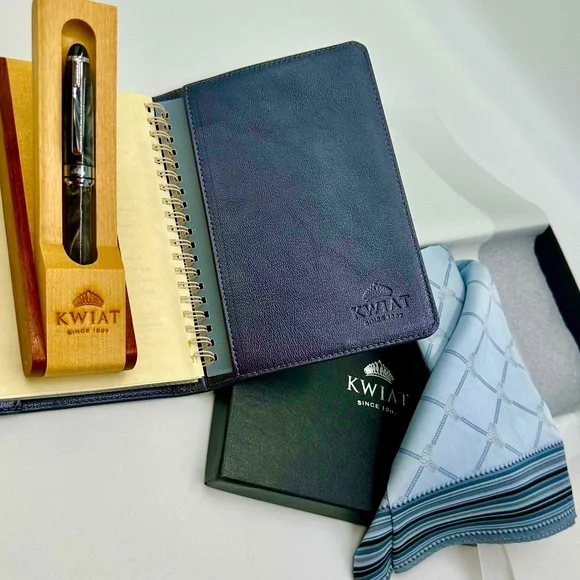 KWIAT DIAMOND Bride-To-Be Engagement Gift Set - Picture 6 of 15